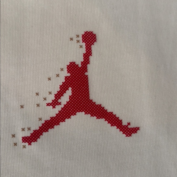 Jordan Off-White Tee with Red Emblem - Picture 7 of 8